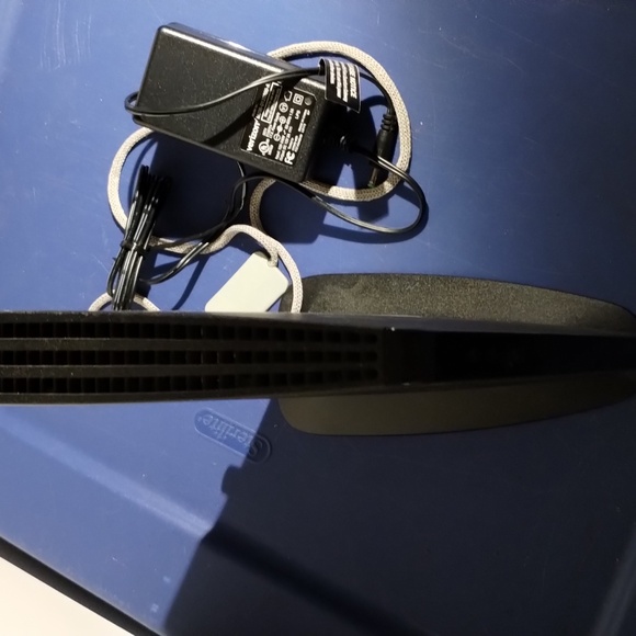 Verizon FiOS G1100 WAN Gigabyte Router pre-owned - Picture 3 of 8